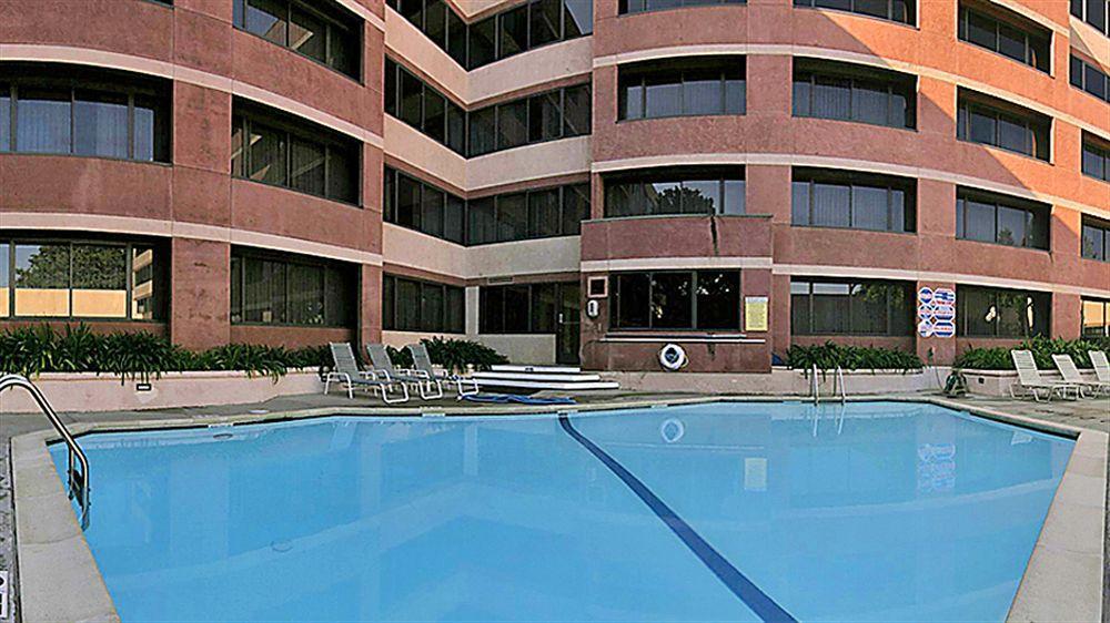Radisson Hotel Sunnyvale - Silicon Valley Exterior photo